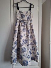 Beautiful New Ladies Coast