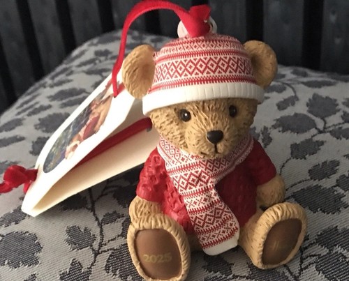 Harrods resin bear - harrods, alfie