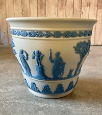 WEDGWOOD BLUE ON WHITE REVERSE JASPER JASPERWARE JARDINIERE PLANTER POT
