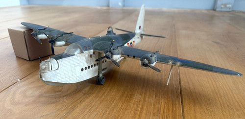Vintage prebuilt airfix 72 - airfix, 1/72