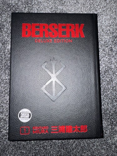 Berserk deluxe volume by - 1,
