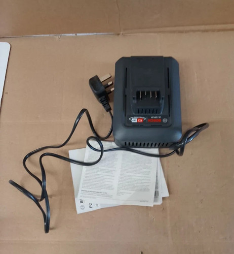 Bosch 18v fast charger - 18v, 44