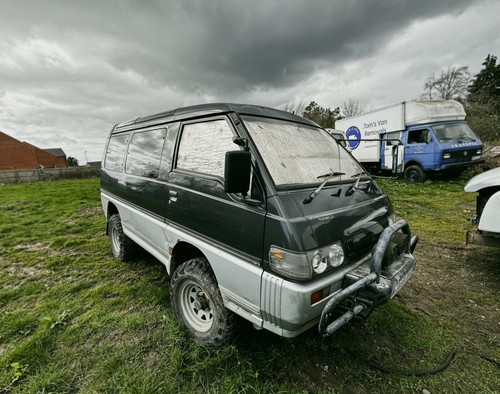 Mitsubishi delica l300 - mitsubishi,