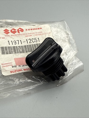 Suzuki oil filler cap - filler, gsxr750