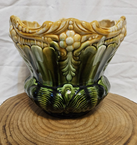 Antique ault majolica - w,