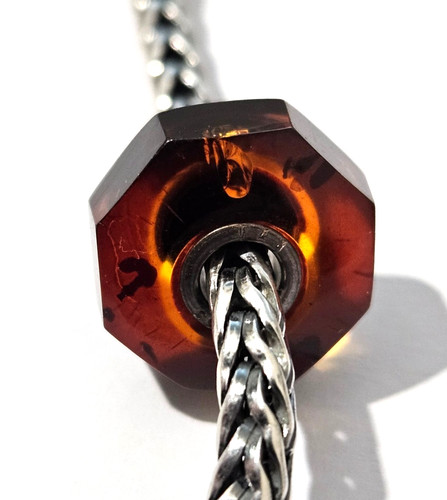 Genuine stunning trollbeads - genuine,