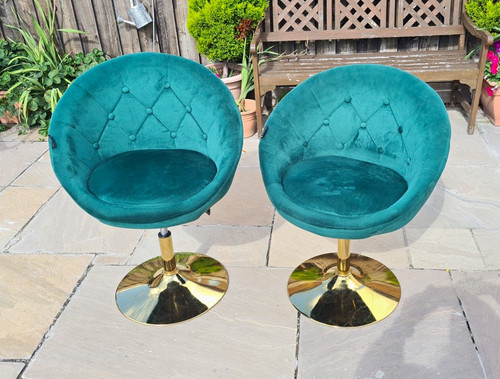 Set green upholstered - of,