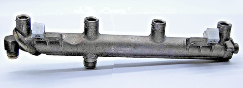 Fuel injector rail saab - injector,