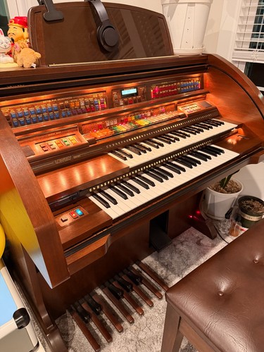 Lowrey century model 50 - lowrey,