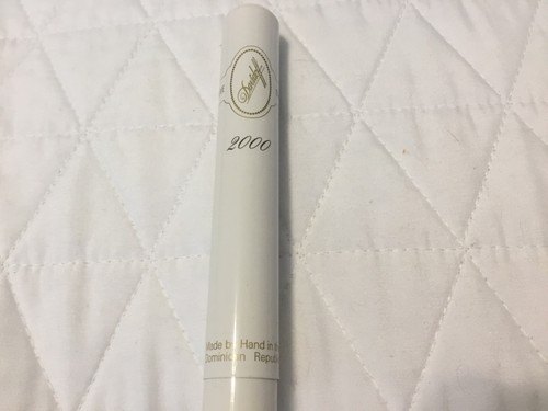 Davidoff geneva 2000 cigar - davidoff,