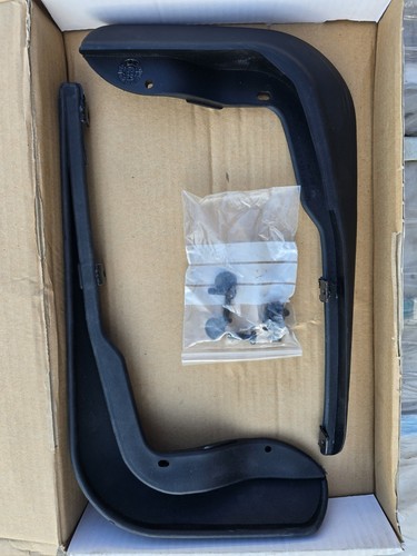 Front bumper corner splitters - corner,
