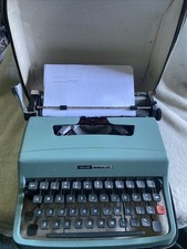 Olivetti Lettera 32 Duck Egg