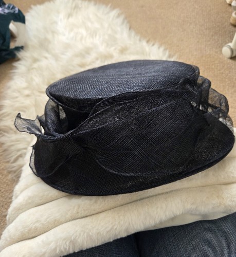 Black ladies hat - , .