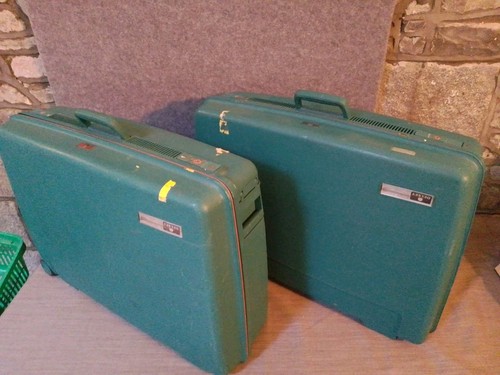 Vintage delsey large hard - delsey,