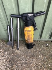 Air breaker Atlas Copco Tex 230PE c/w new steels 