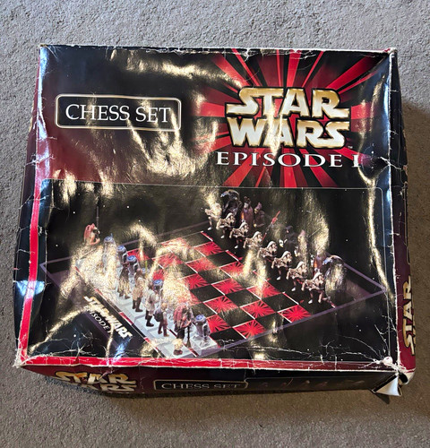 Star wars episode chess set - star,
