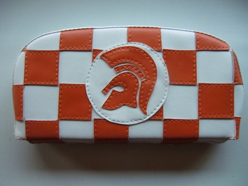 Orange white check - check, trojan