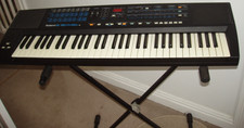 ROLAND E15 INTELLIGENT