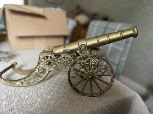 Brass ornamental cannon with - ornamental,