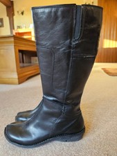 Moshulu Mardi Mid-Calf High