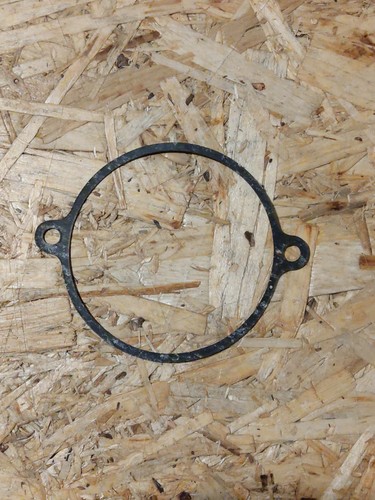 Breaker housing paper seal
