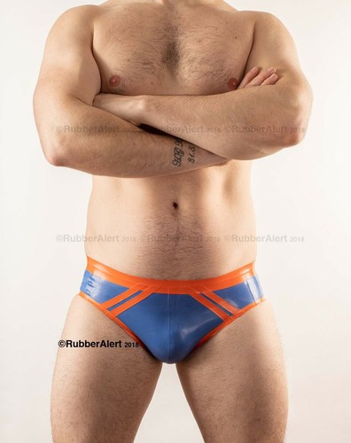 Full back rubber briefs - full, front