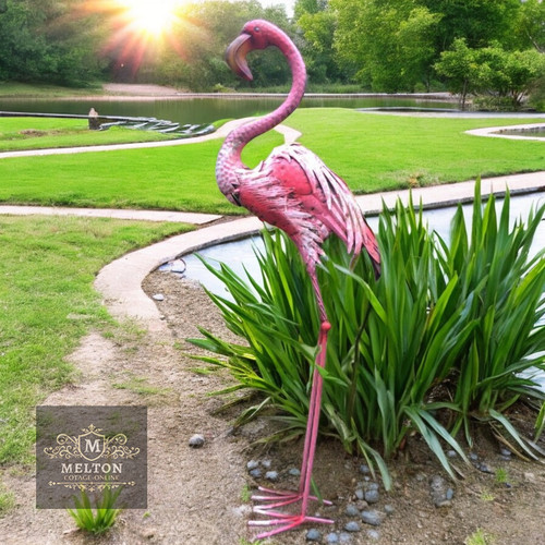 Rustic metal pink flamingo - metal,