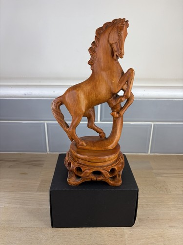 Vintage horse figurine - vintage,