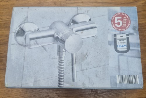 Single level manual shower - level,