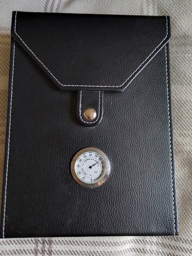 Black leather effect cigar - leather-effect,