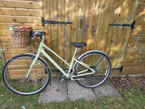 Giant escape ladies hybrid - escape,
