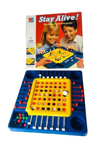 Board game stay alive - stay,