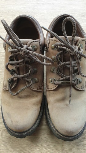 Used vintage woman brasher - woman's,