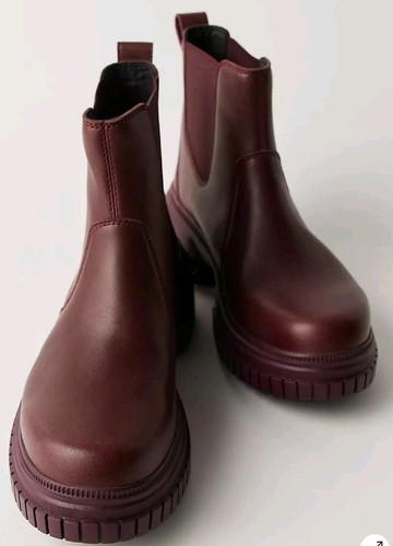 Sorel ona avenue chelsea - ,