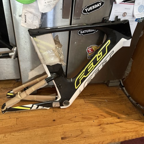 Felt carbon fiber frame - felt,