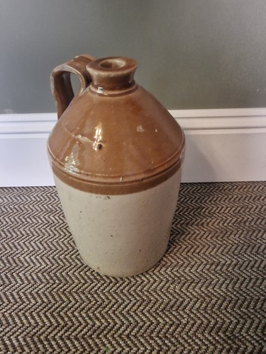 Earthenware flagon stoneware - earthenware,