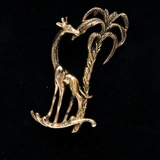 Vintage Large Gold Tone Giraffe Brooch Pin Kitsch Hollywood Art Deco 40's Look