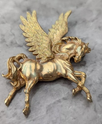 Kirks folly pegasus pin brooch - folly,