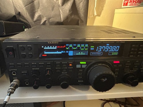 Yaesu 950 transceiver - yaesu,