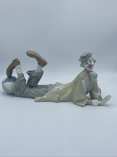Lladro reclining clown with - lladro,