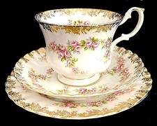 ROYAL ALBERT DIMITY ROSE TRIO