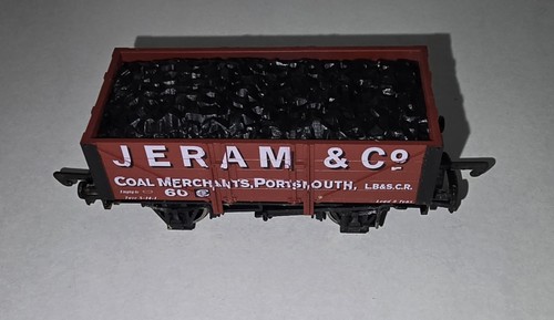 Dapol coal wagon loaded - coal,