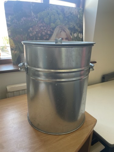 Litre galvanised metal - 30,