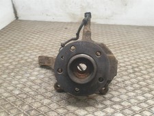 2011 RENAULT TRAFIC FRONT WHEEL HUB LH PASSENGER SIDE 2.0 DIESEL M9R786 