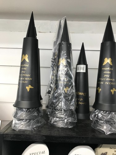 Plastic grave vase spike - vase,