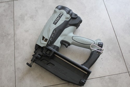 Hitachi 16g nailer - 16g,