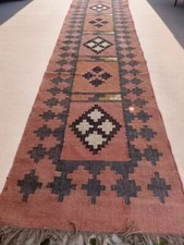 Kilim Rug, Crafted from Natural Wool and Jute, Handmade with a Rustic Aesthetic