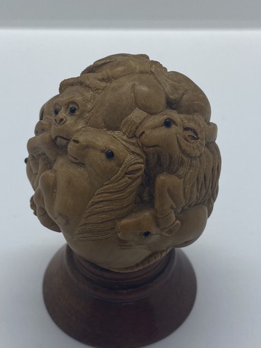 Finely carved japanese - carved, okimono