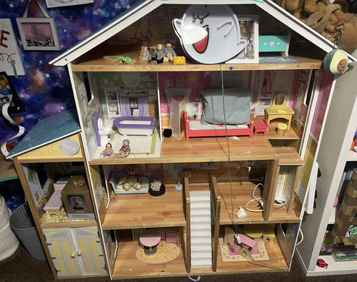 Kidkraft wooden doll house - kidkraft,