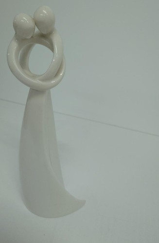 Circle love figurine - circle,